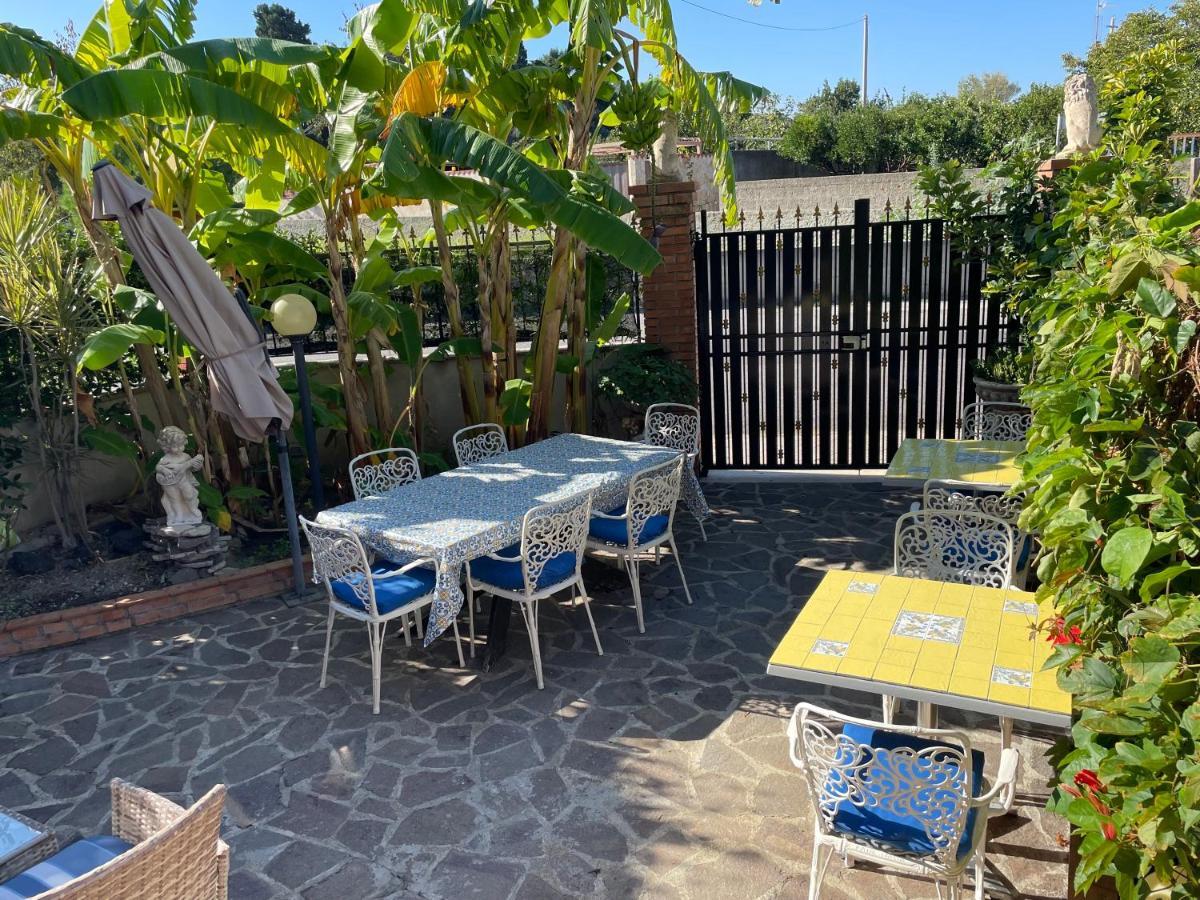 Residence Don Turi Villafranca Tirrena Kültér fotó